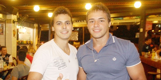 Cleverson Franco da Rocha e Luis Felipe Couto Rosa: jovens que curtem sempre os agitos da cidade
